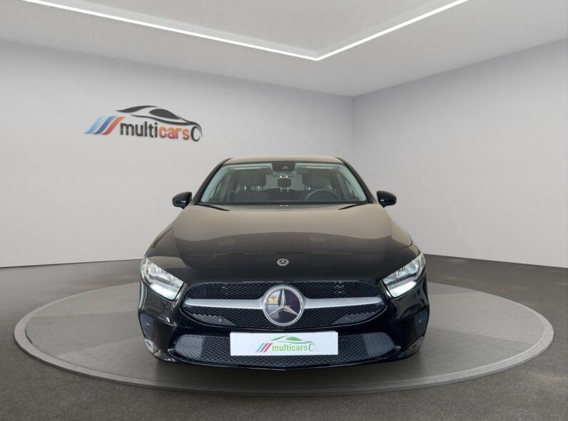 
								Mercedes-Benz A200 full									