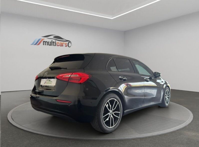 
								Mercedes-Benz A200 full									
