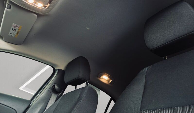 
								Mercedes-Benz A200 full									