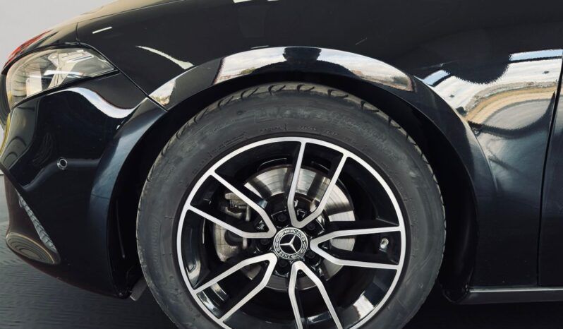 
								Mercedes-Benz A200 full									