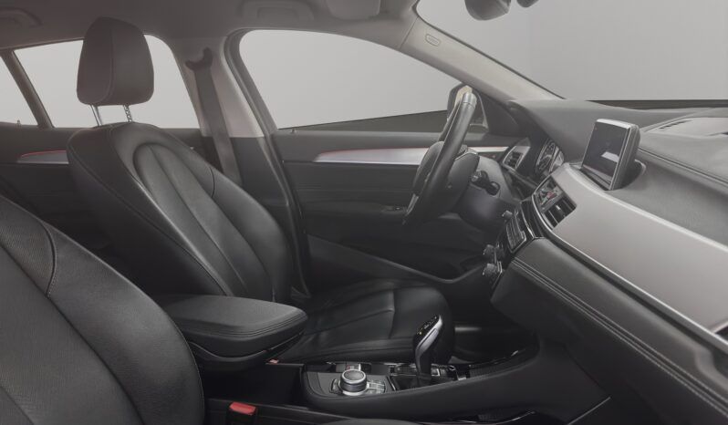 
								BMW X2 xDrive full									