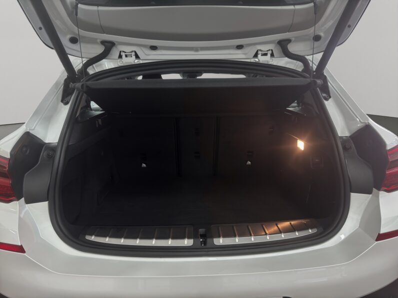 
								BMW X2 xDrive full									