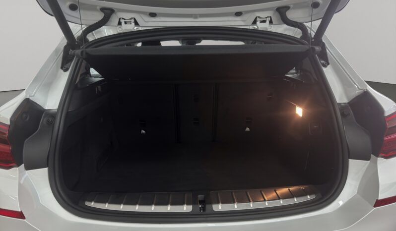 
								BMW X2 xDrive full									