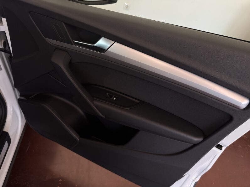 
								Audi q5 full									