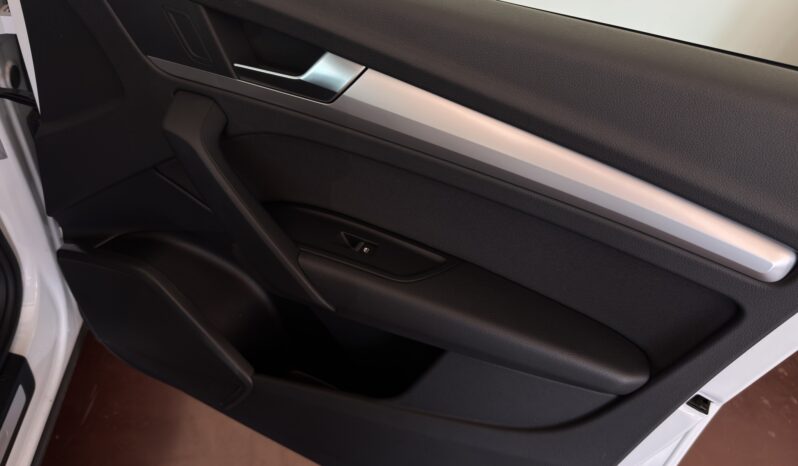 
								Audi q5 full									