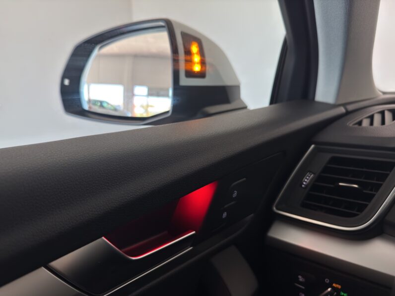 
								Audi q5 full									