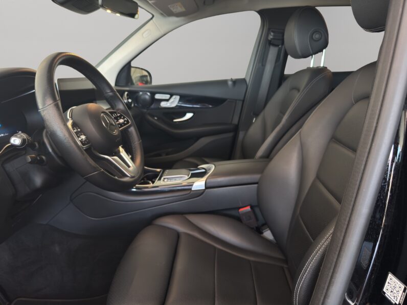 
								Mercedes-Benz GLC 300de 4Matic full									