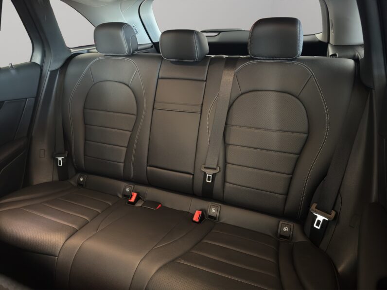 
								Mercedes-Benz GLC 300de 4Matic full									