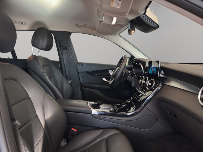 
								Mercedes-Benz GLC 300de 4Matic full									