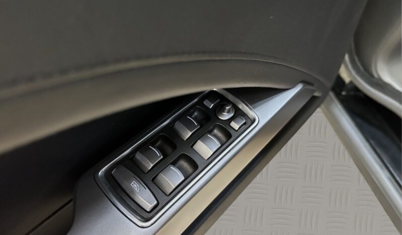 
								Aston Martin rapide V12 5.6 full									