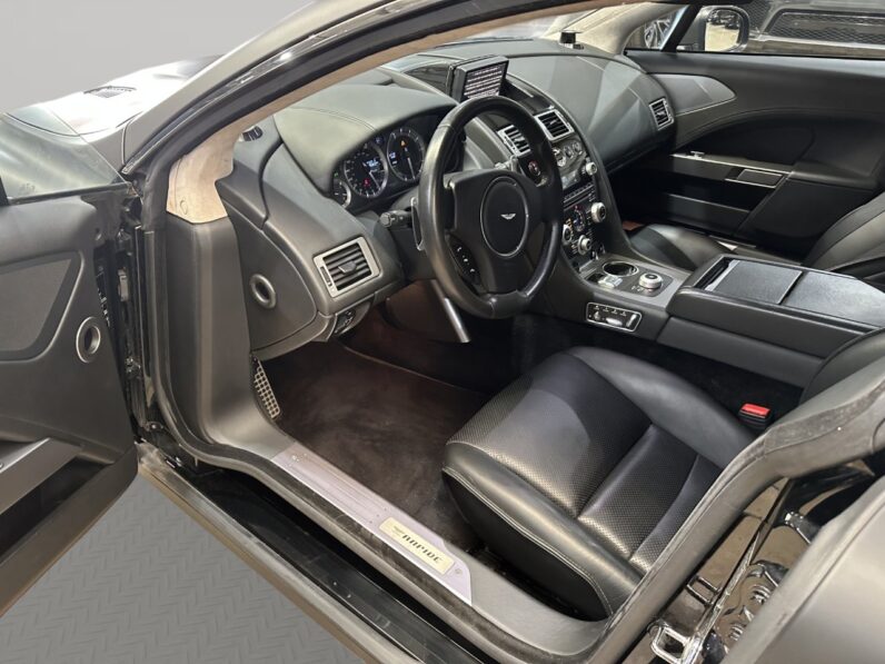 
								Aston Martin rapide V12 5.6 full									