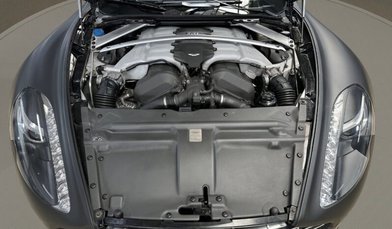 
								Aston Martin rapide V12 5.6 full									