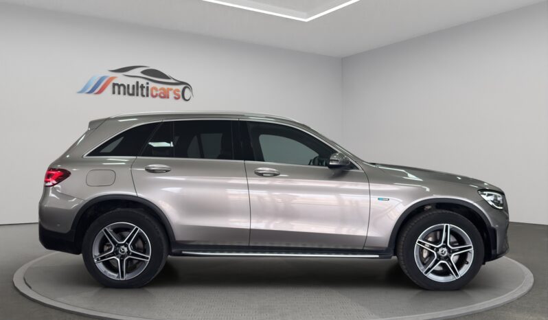 
								Mercedes GLC-300e AMG full									