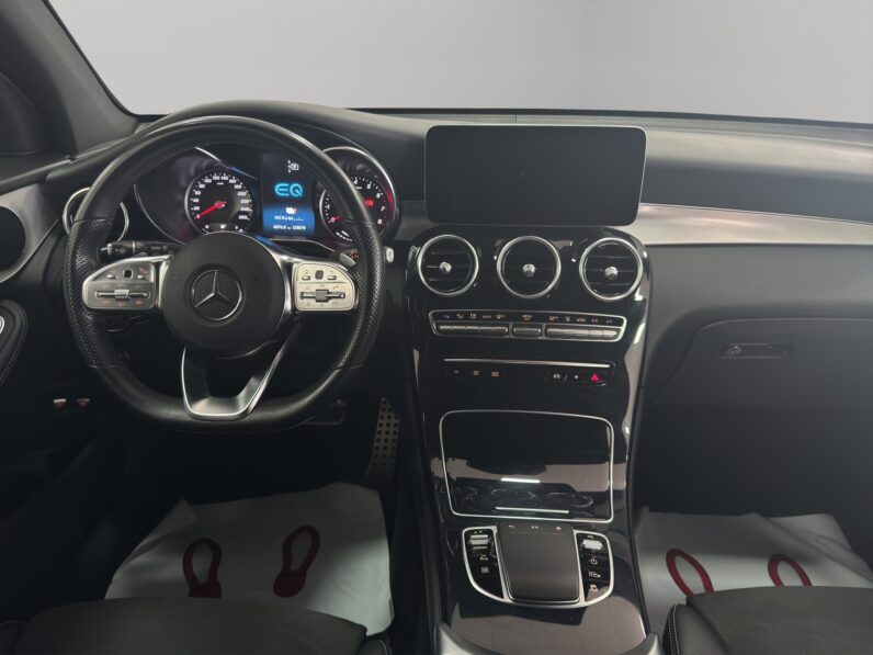 
								Mercedes GLC-300e AMG full									