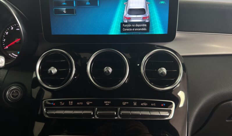 
								Mercedes GLC-300e AMG full									