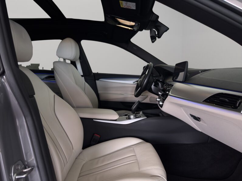 
								BWM SERIE 6 GT 2021 full									