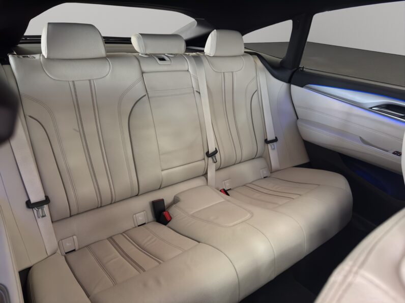 
								BWM SERIE 6 GT 2021 full									