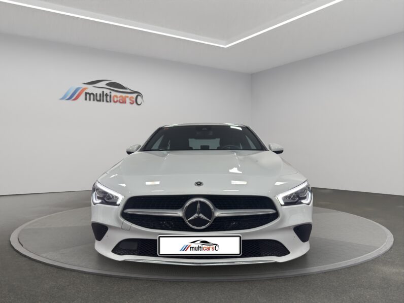 
								Mercedes-Benz CLA 180 (2021) full									