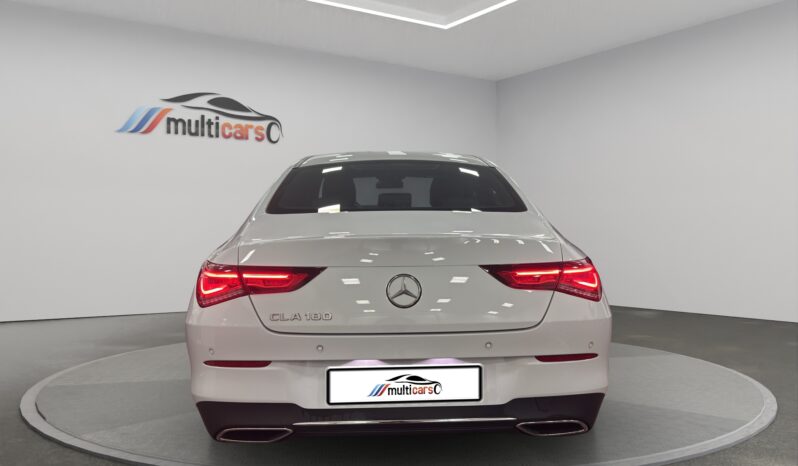 
								Mercedes-Benz CLA 180 (2021) full									