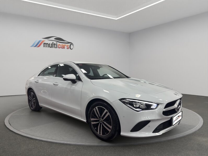 
								Mercedes-Benz CLA 180 (2021) full									
